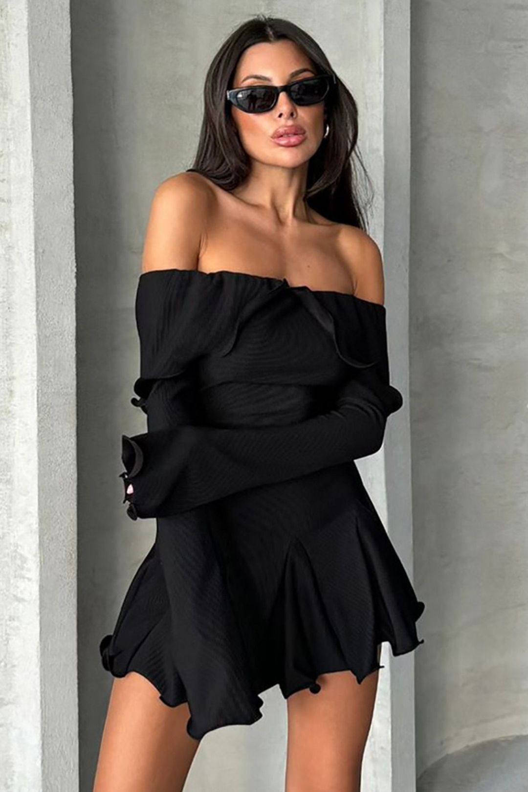 Slim Ruffled Hip-covering Off-shoulder Long-sleeved Dress