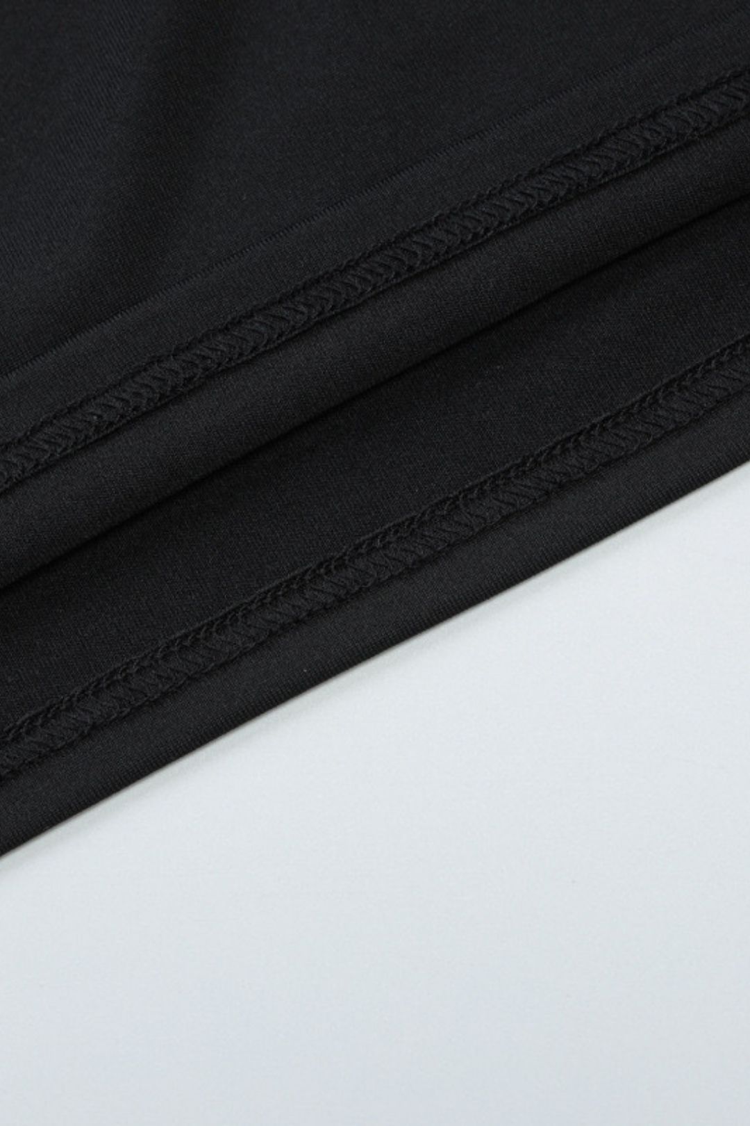 Sexy V-neck Long Sleeve Top Slim-fitting Strappy Skirt Suit