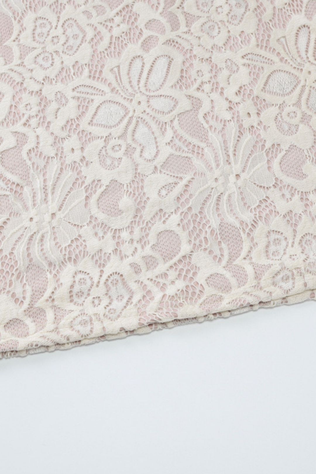 Sexy Lace Hollow Hip-covering Bell Sleeve Dress