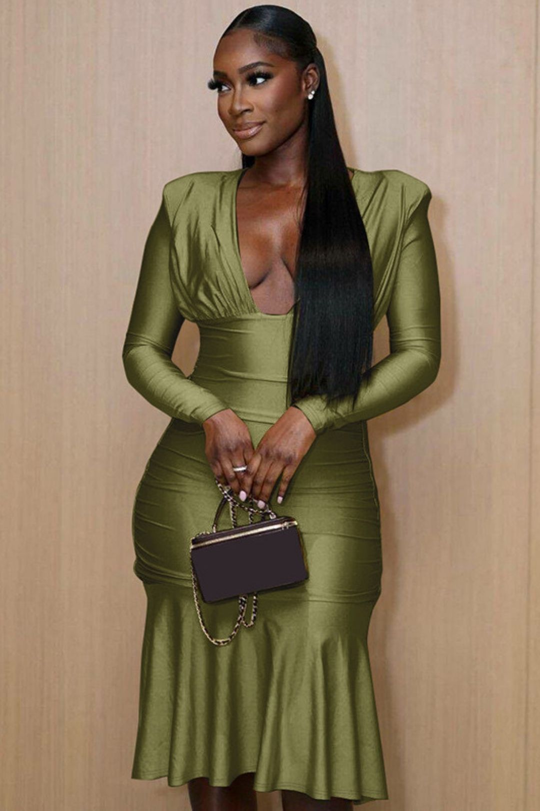 Sexy V-neck Pleated Long-sleeved Temperament Dress