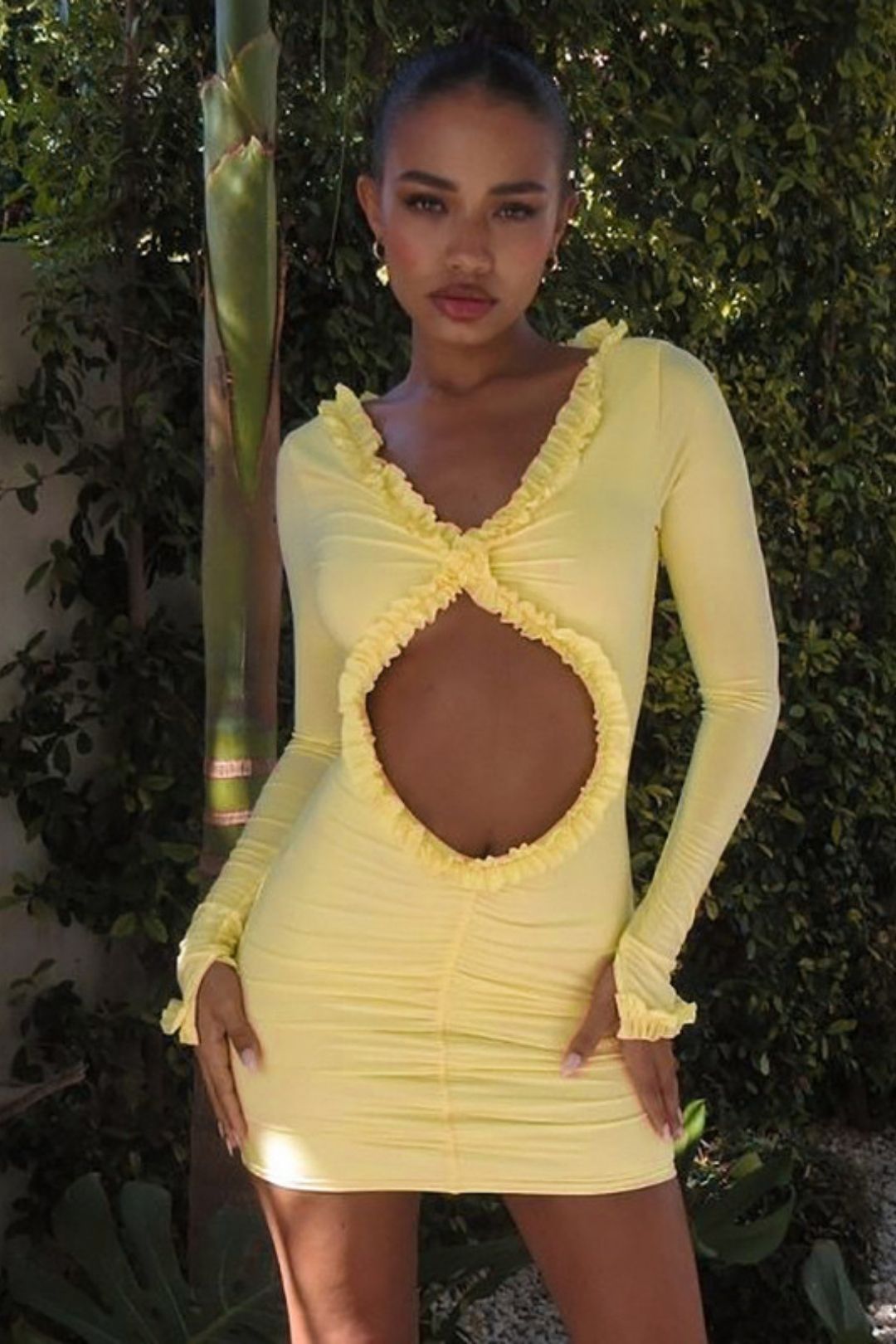 Solid Color Hollow Navel Exposed Lace Hip-covering Dress