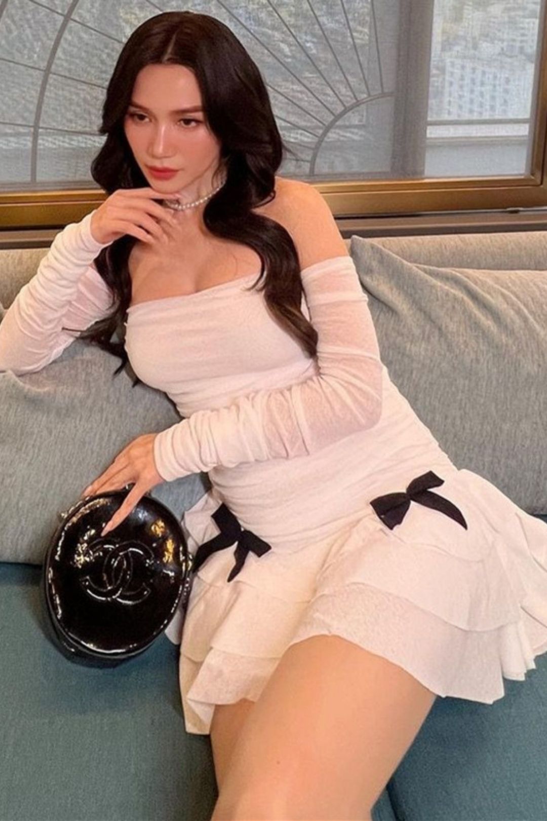 One-line Collar Tube Top Pleated Long-sleeved Lotus Leaf Dress