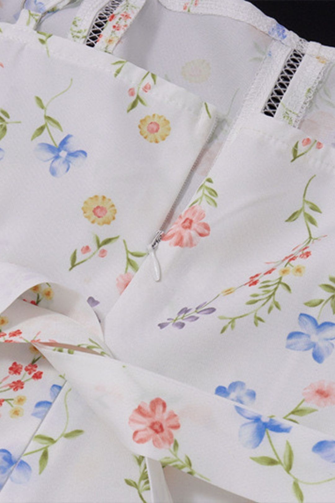 Sweet Strappy Waist Slimming Floral Suspender Dress