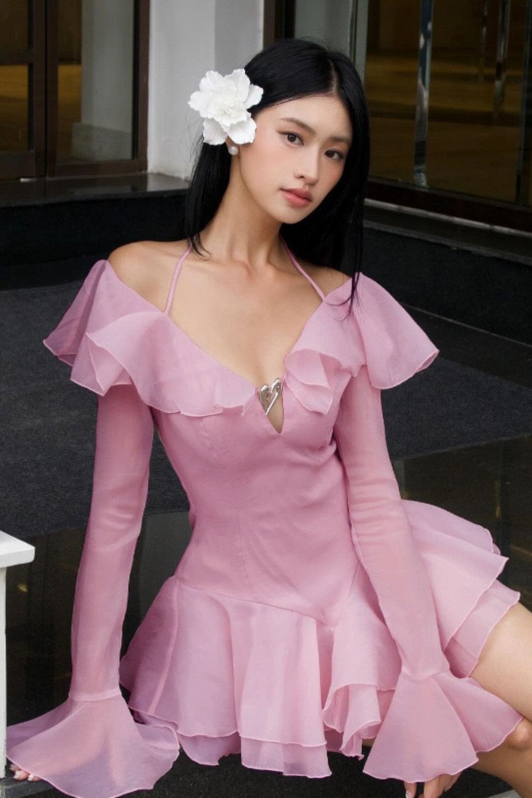 Pure One-shoulder Bell-sleeved Ruffled Halterneck Dress