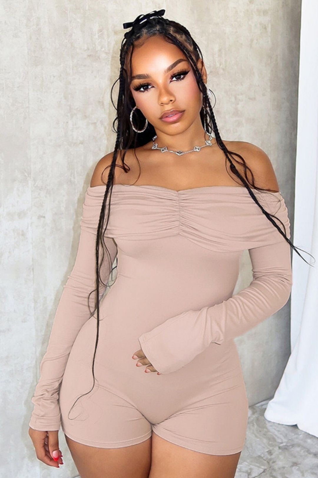 One-shoulder Pleated Long-sleeved Tight-fitting High-waisted  One-piece Shorts
