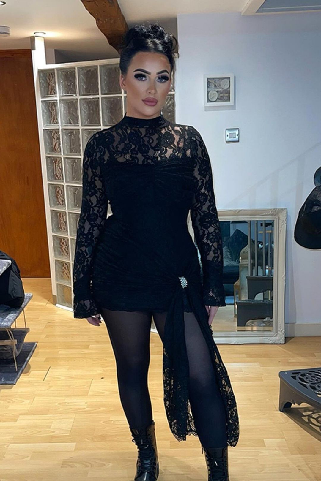 Sexy Slim Lace  Long-sleeved See-through Tight Pleated Hip Skirt