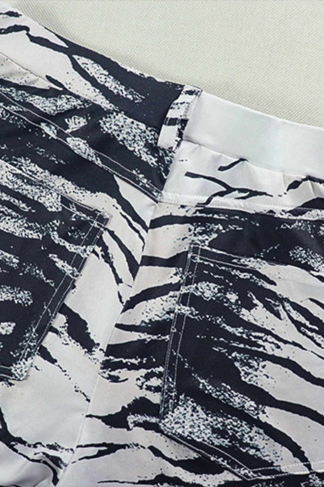 Wide-leg Pants Suit Backless Lace-up Black And White Color Matching Two-piece Suit