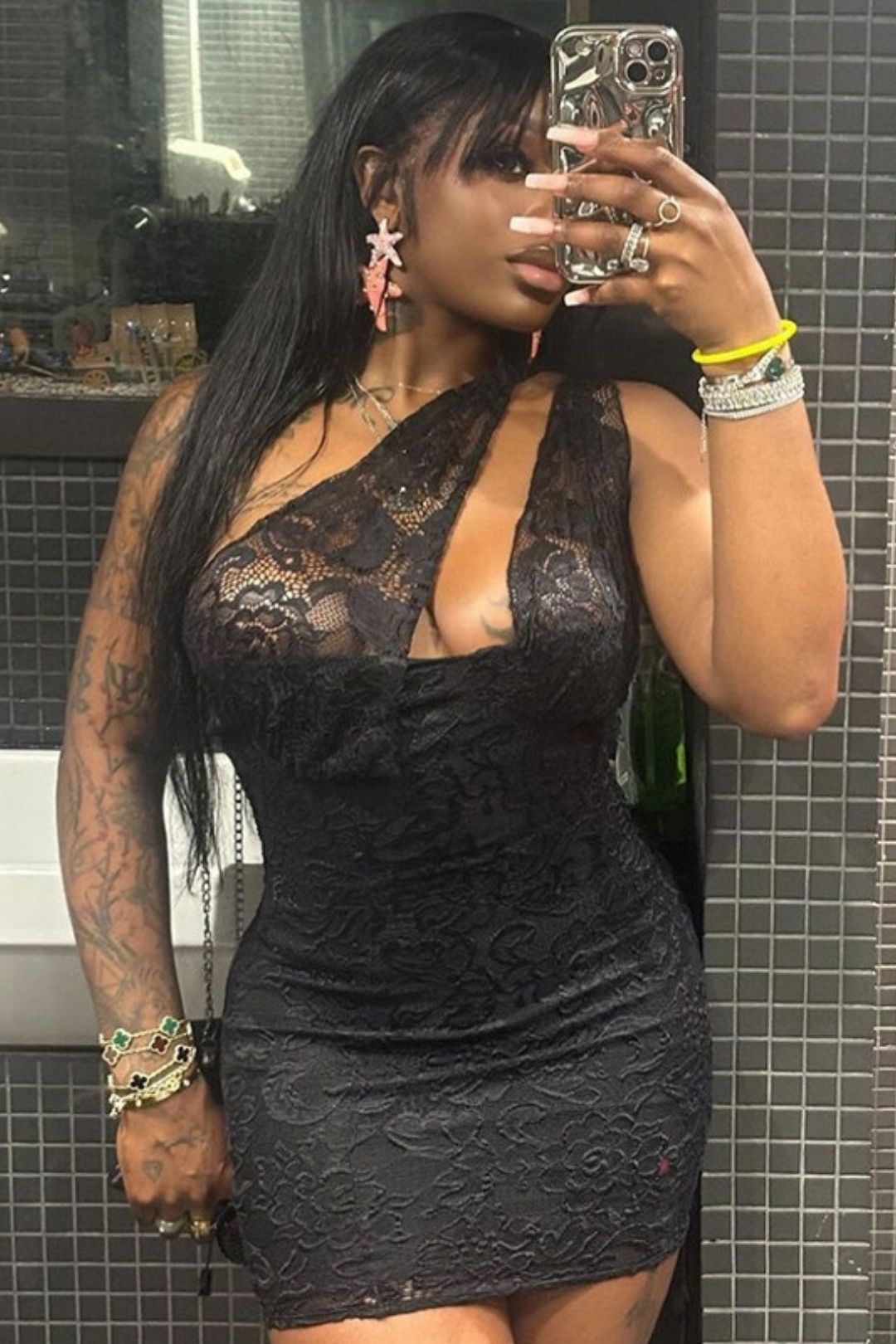 Shoulder Lace Tight Slim Hip Dress