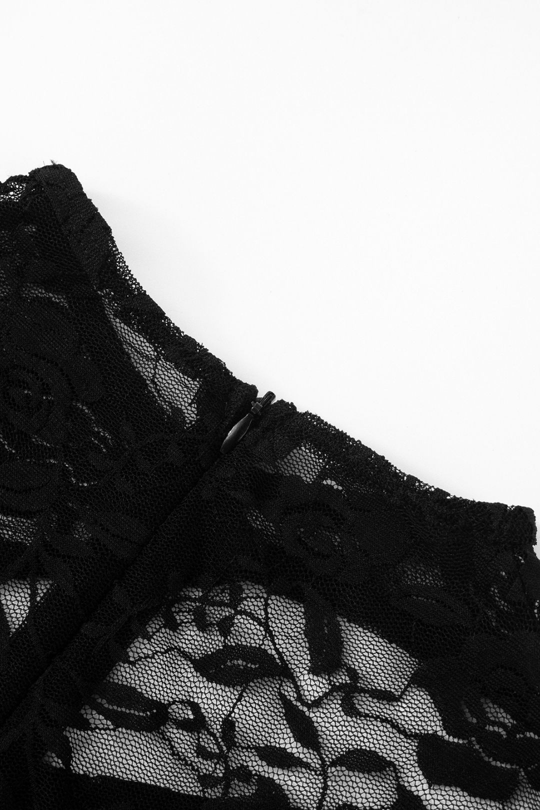 Sexy Lace Stitching Hollow Sleeveless Tight Jumpsuit Shorts