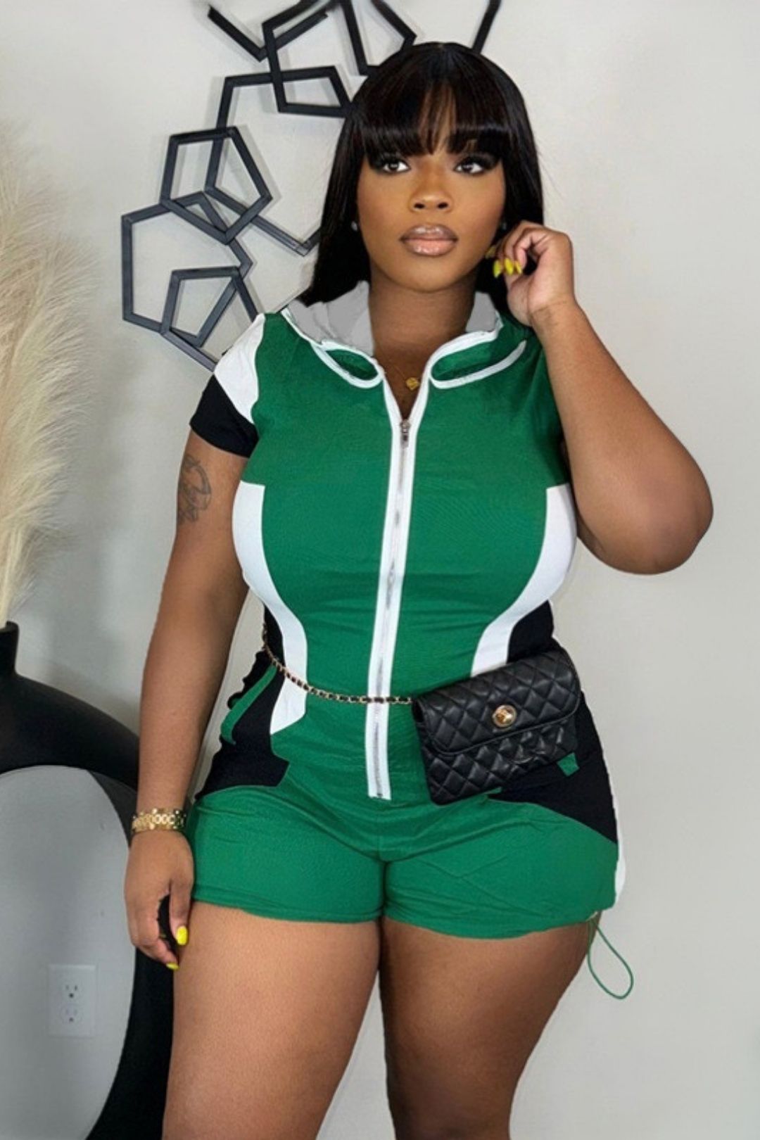 Short-sleeved Fashion Zipper Hooded Hip-wrapped Short Jumpsuit