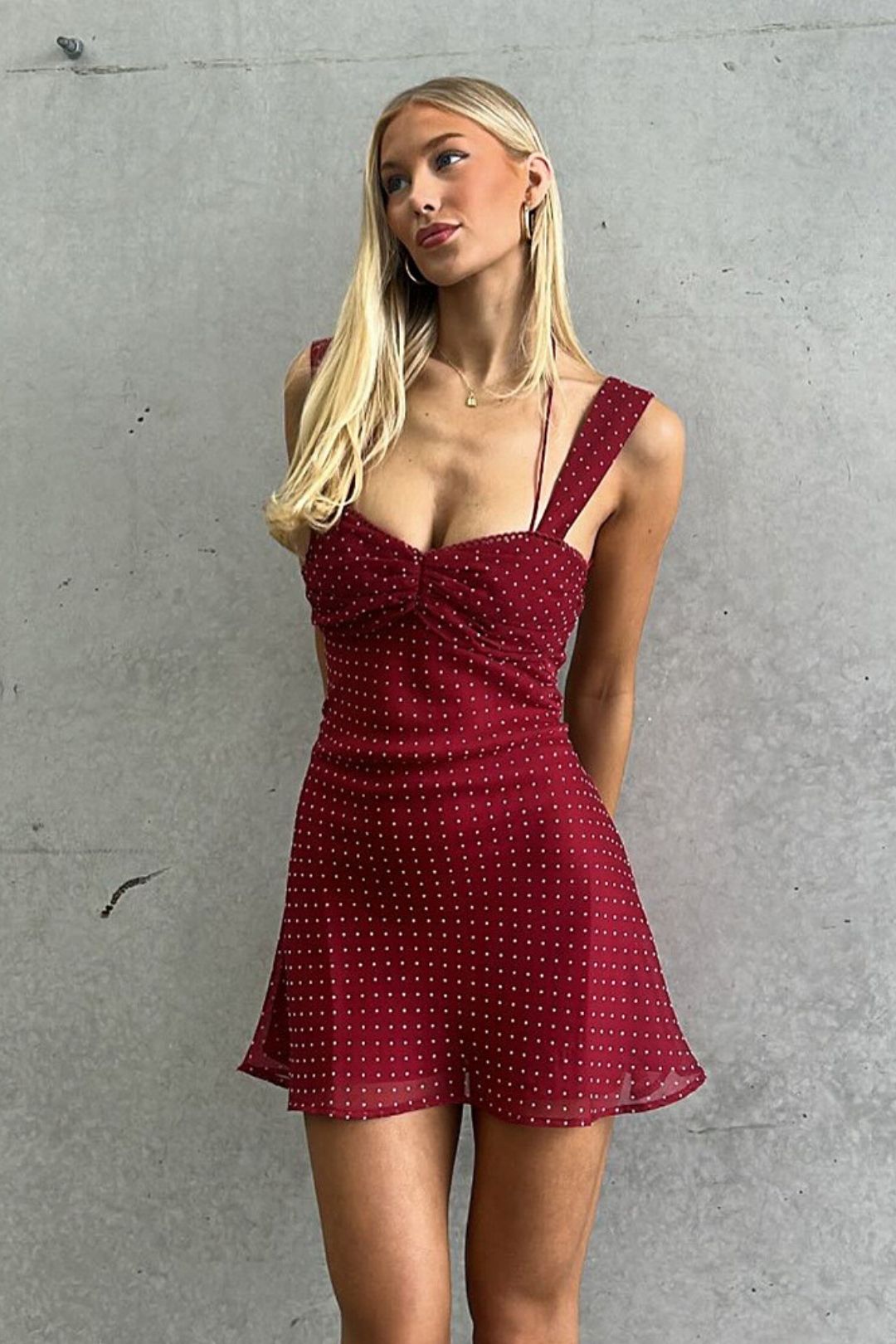 Sexy Dress Elegant Backless Waist Hot Girl Hip Wrap