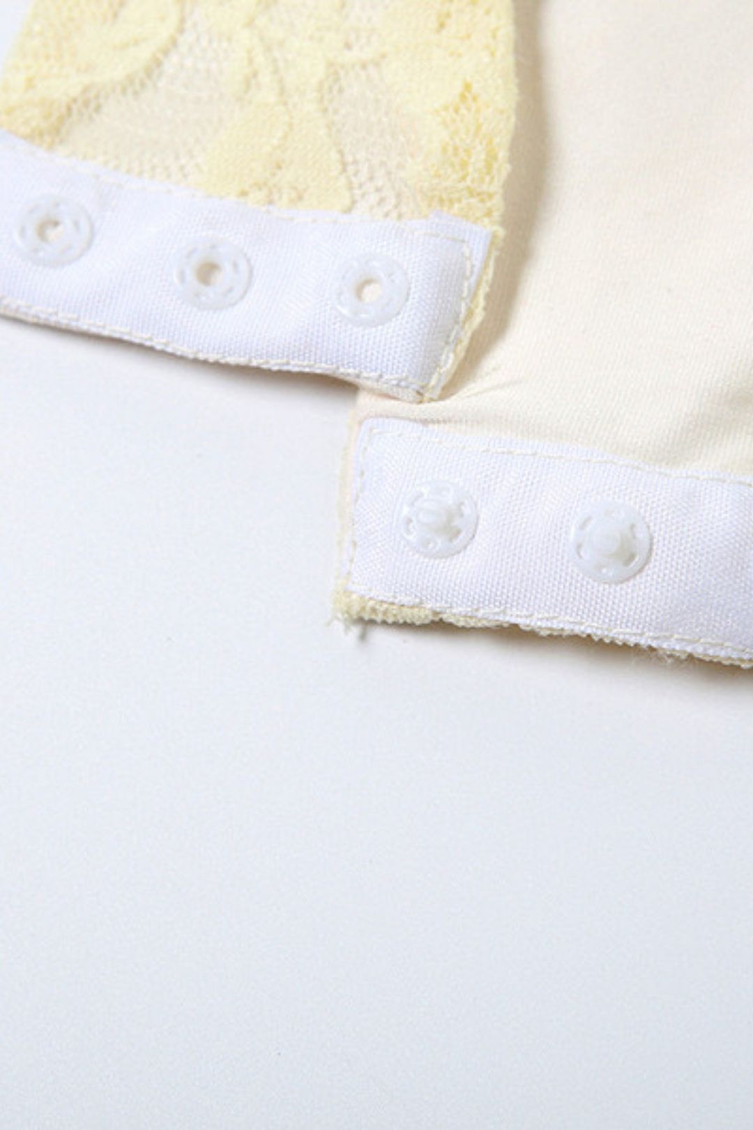 Low-cut V-neck Sexy Hot Girl Tight Jumpsuit Hip Skirt Suit