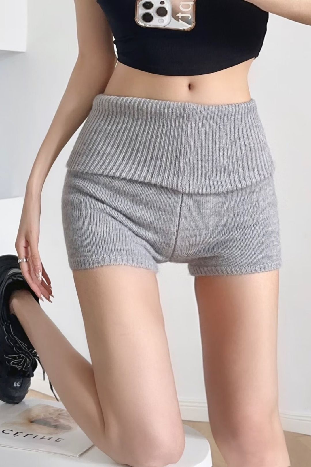 Wear Tight Red Knitted Line Hot Pants