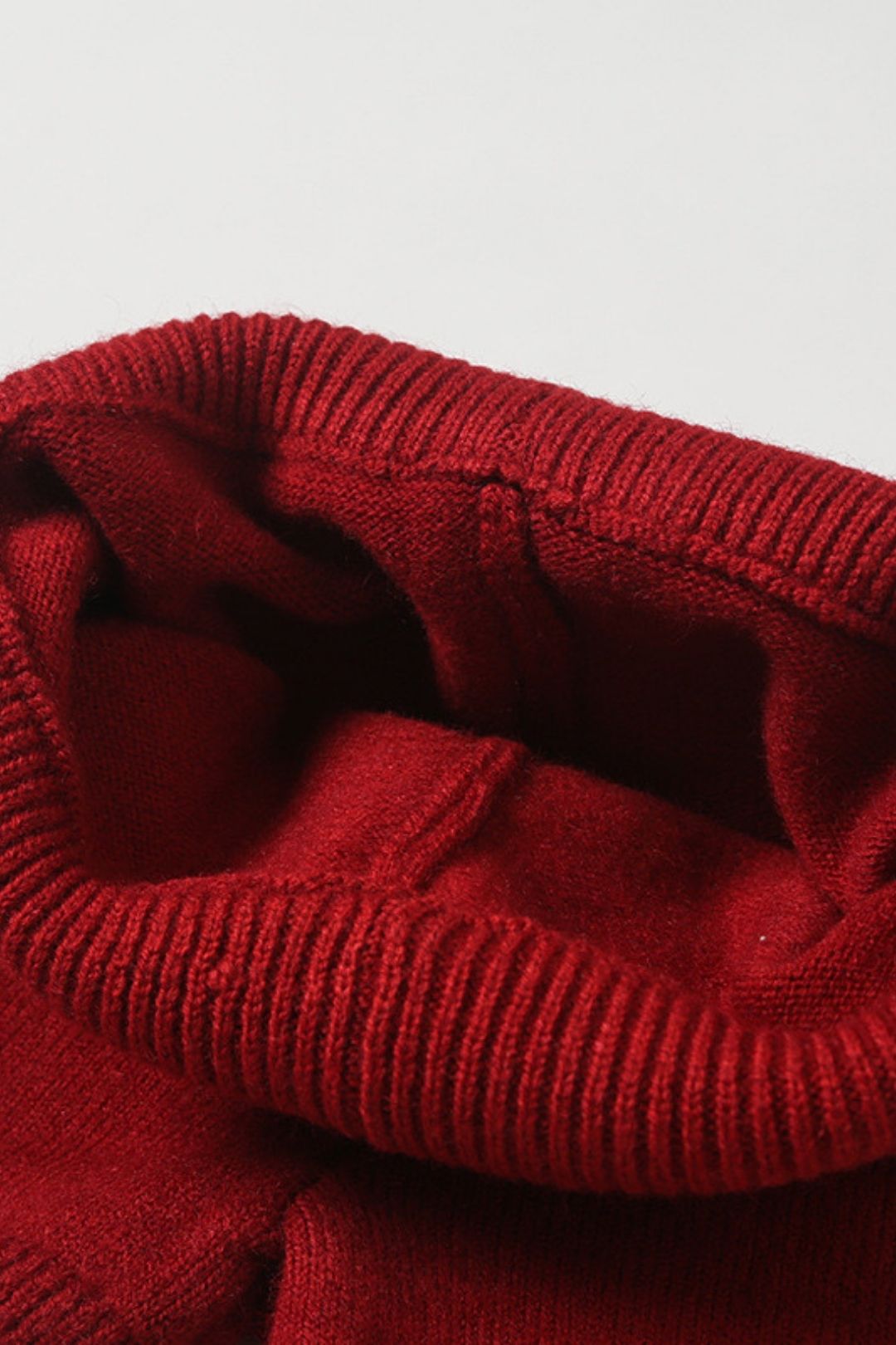 Wear Tight Red Knitted Line Hot Pants