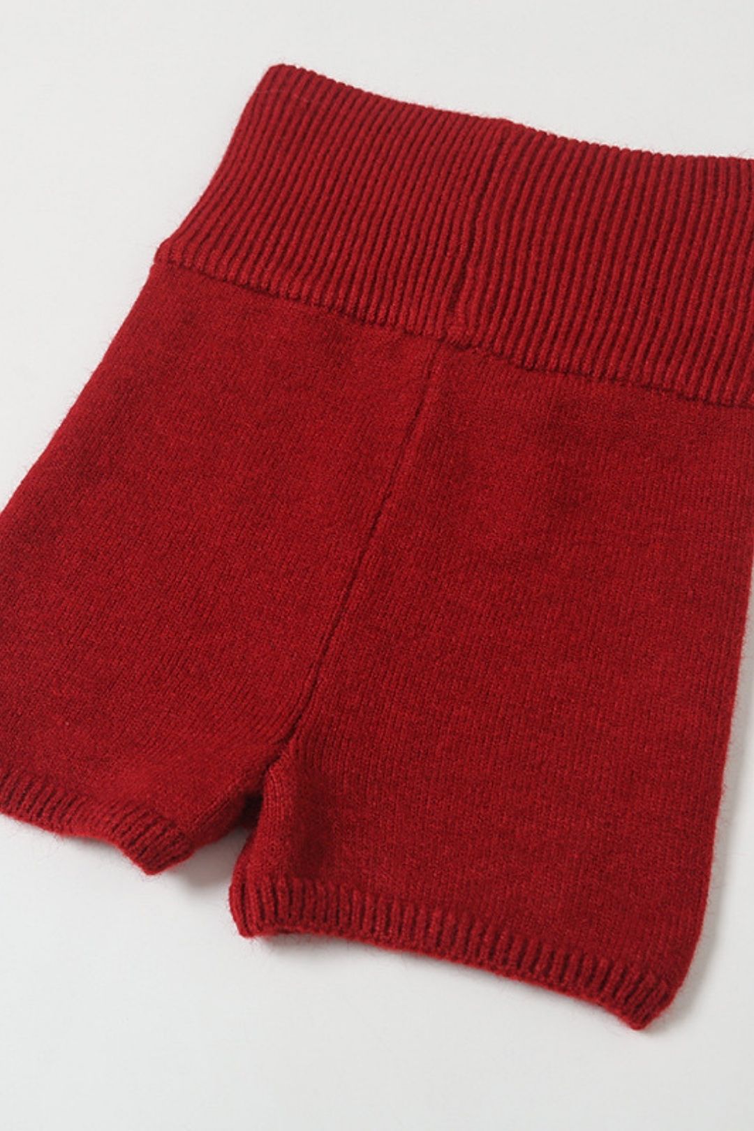 Wear Tight Red Knitted Line Hot Pants