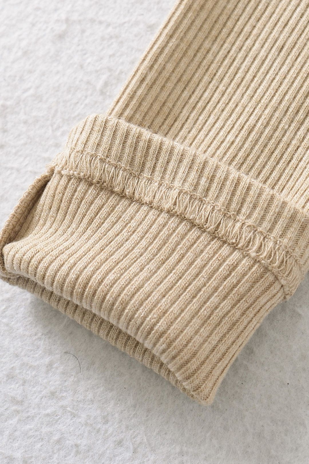 Short Long-sleeved Top With Cuffs, Slim Fit, Flared Trousers, Knitted Suit