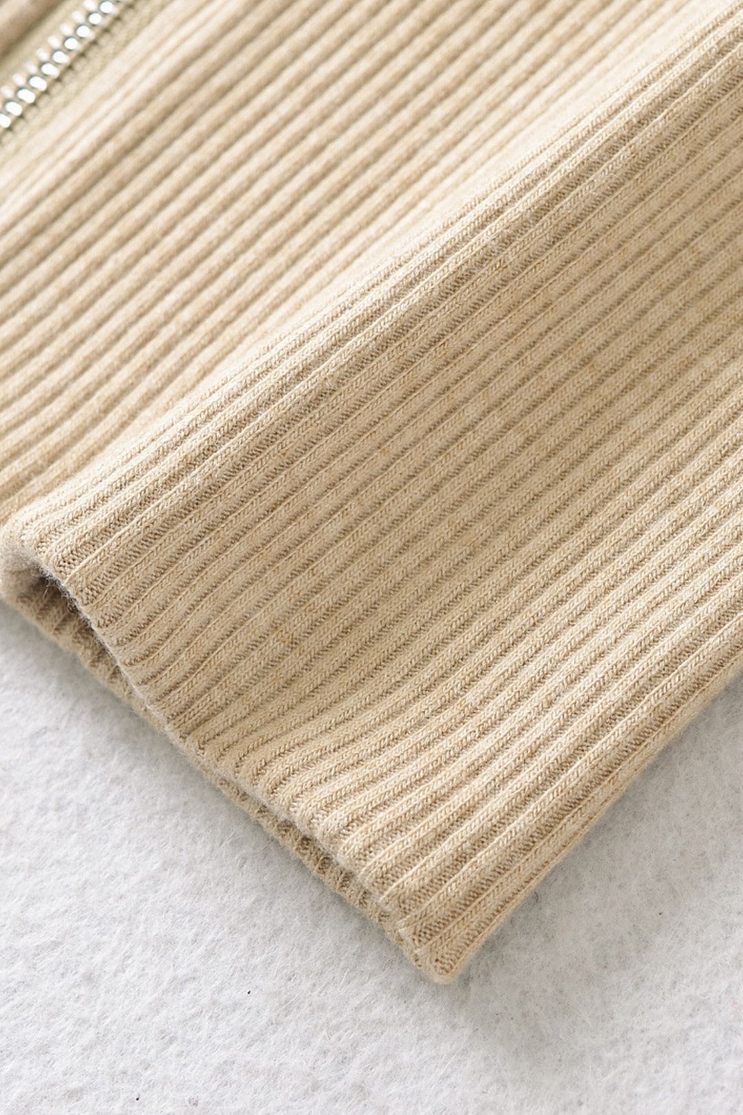 Short Long-sleeved Top With Cuffs, Slim Fit, Flared Trousers, Knitted Suit