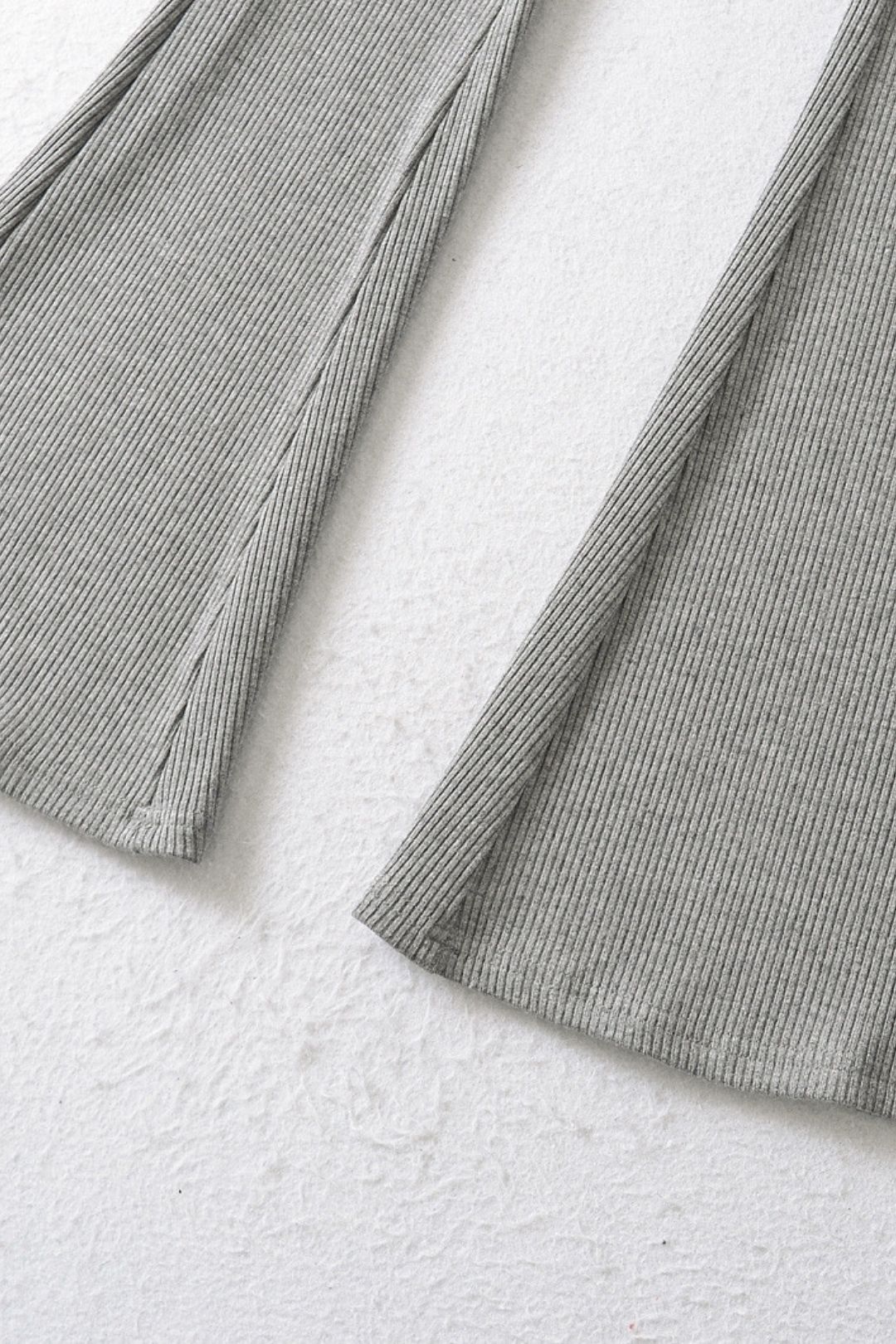 Short Long-sleeved Top With Cuffs, Slim Fit, Flared Trousers, Knitted Suit