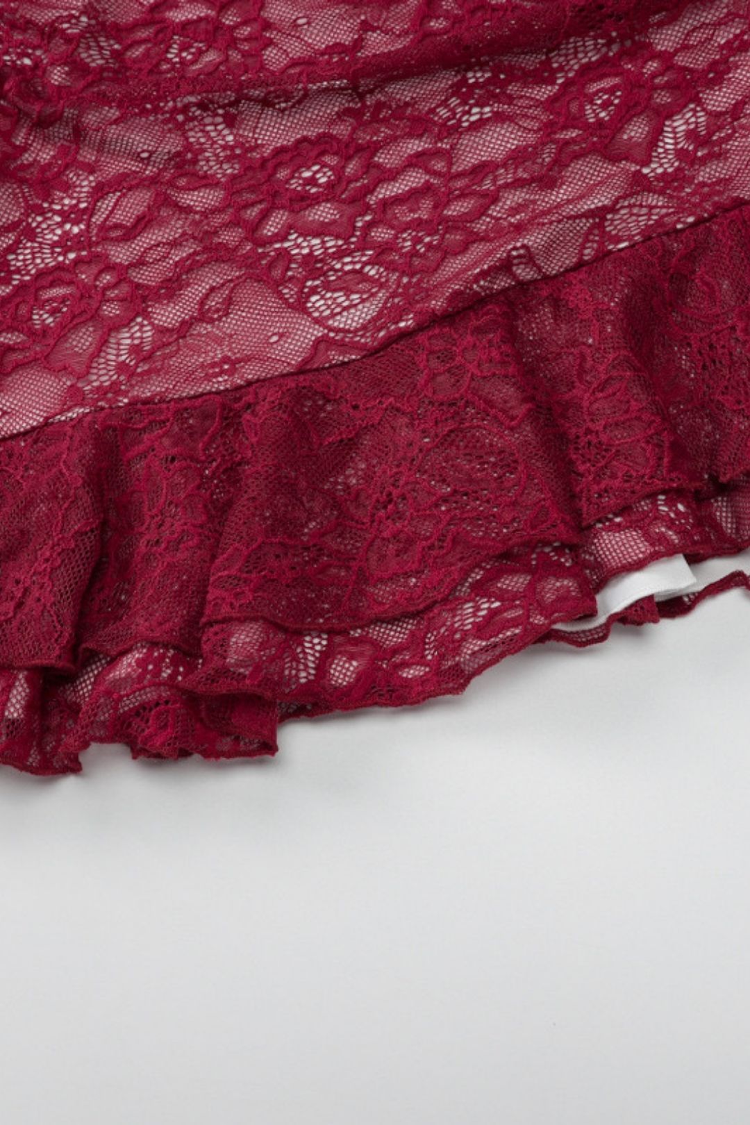 Sexy Lace Hip-wrapped Ruffled Tube-top Slim-fit Street Style Dress