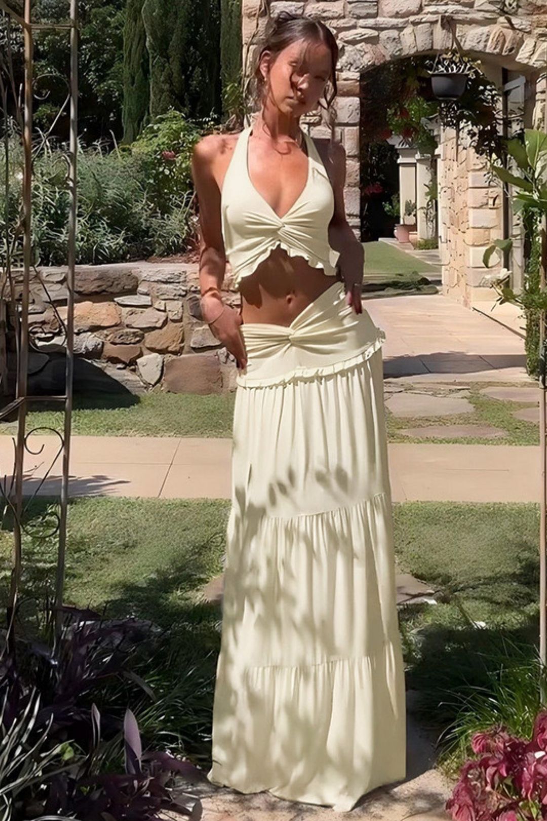 Sexy V-neck Wood Ear Edge Halter Neck Suspender Detail Twist Long Skirt Suit