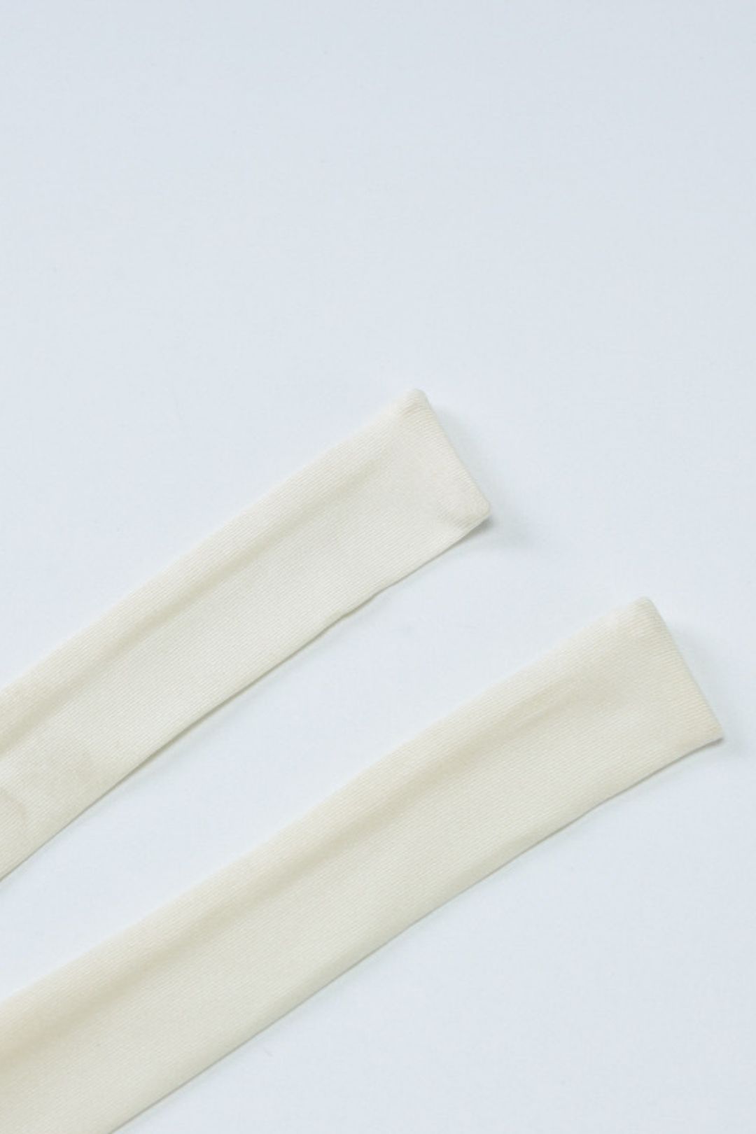 Sexy V-neck Wood Ear Edge Halter Neck Suspender Detail Twist Long Skirt Suit