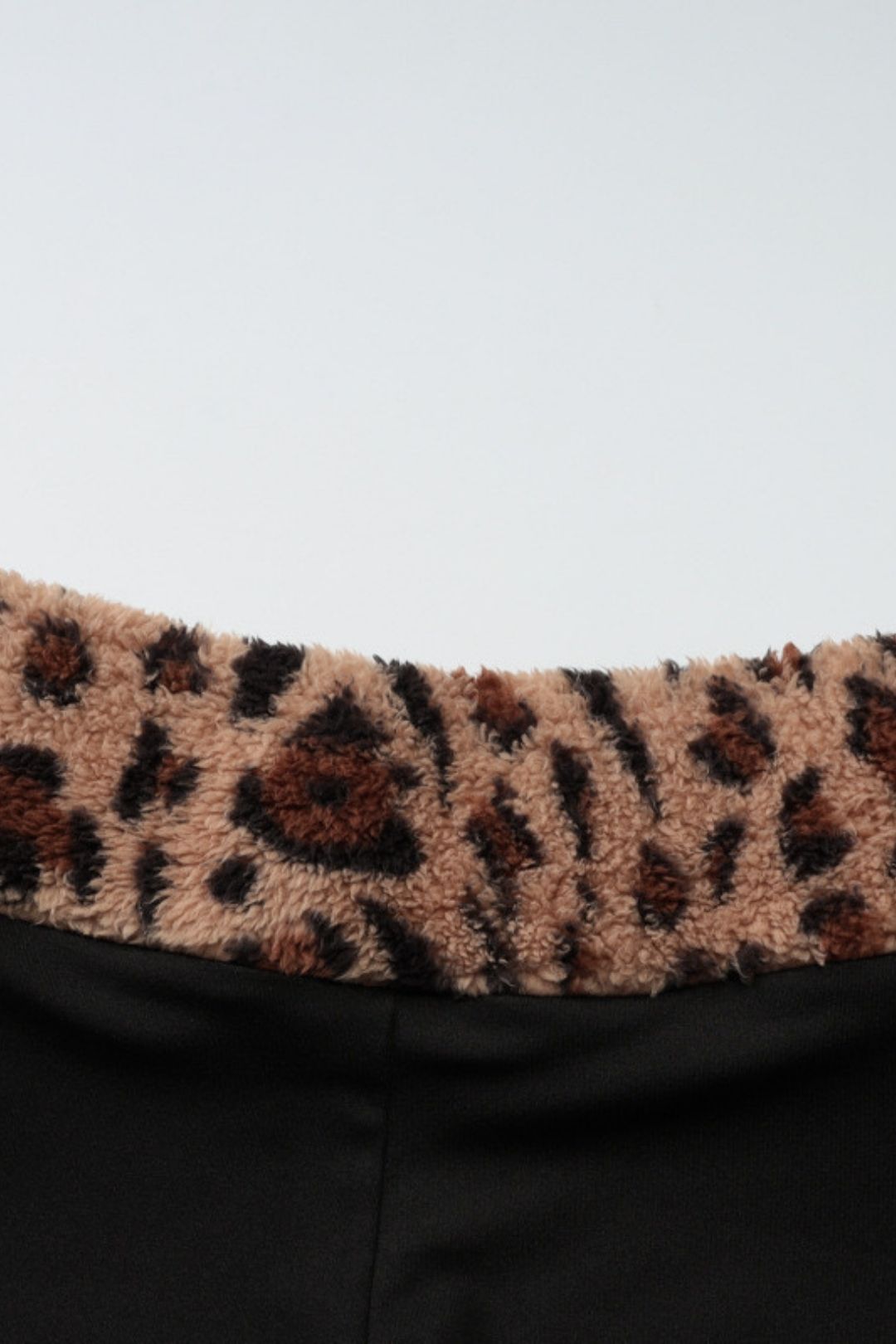 Sweet And Spicy Waist Tube Top Suspenders Tight Shorts Plush Leopard Print Design Two-piece