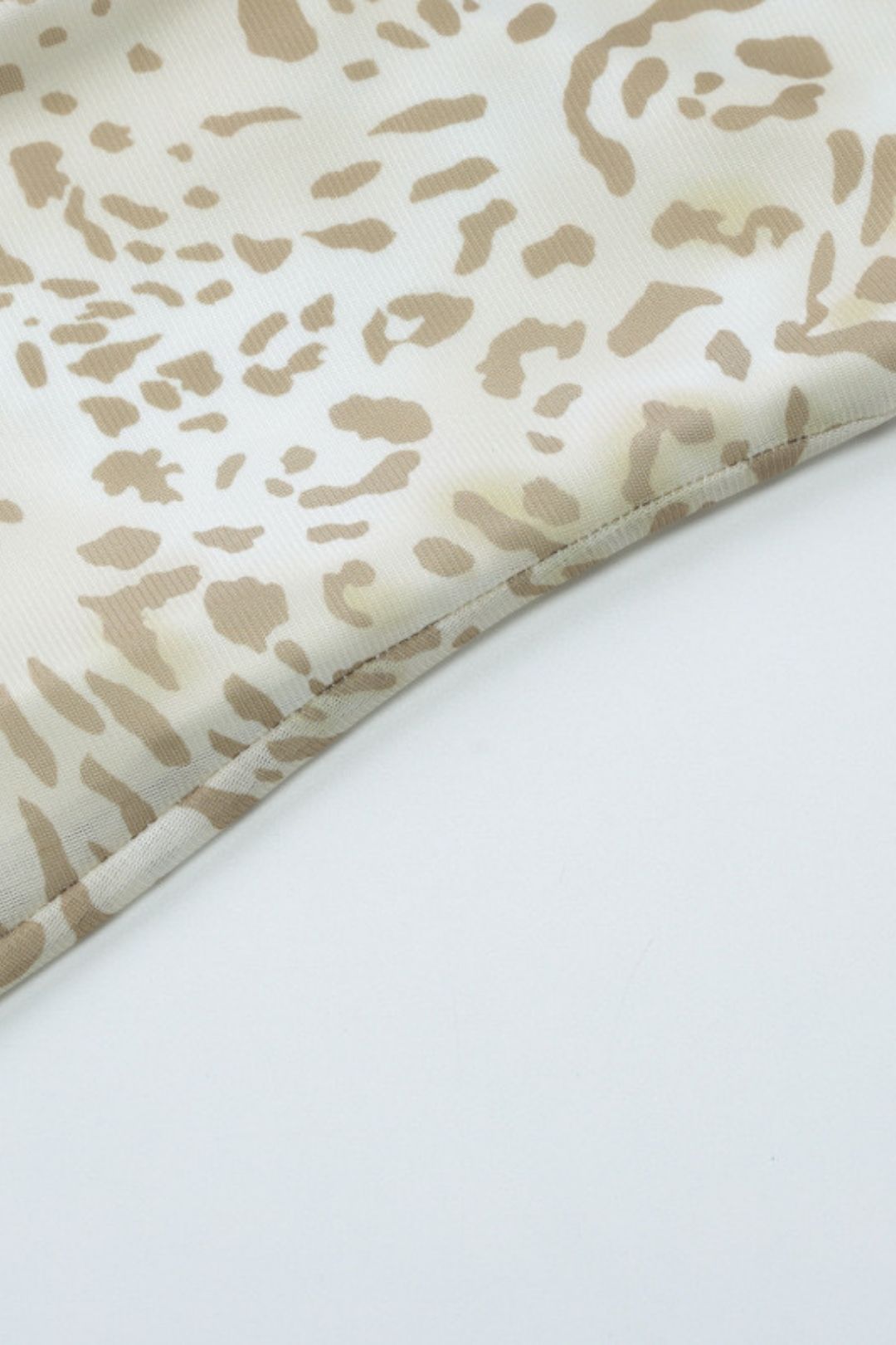 Sexy Deep V Hip-wrapped Wood Ear-edge Halter Neck Dress