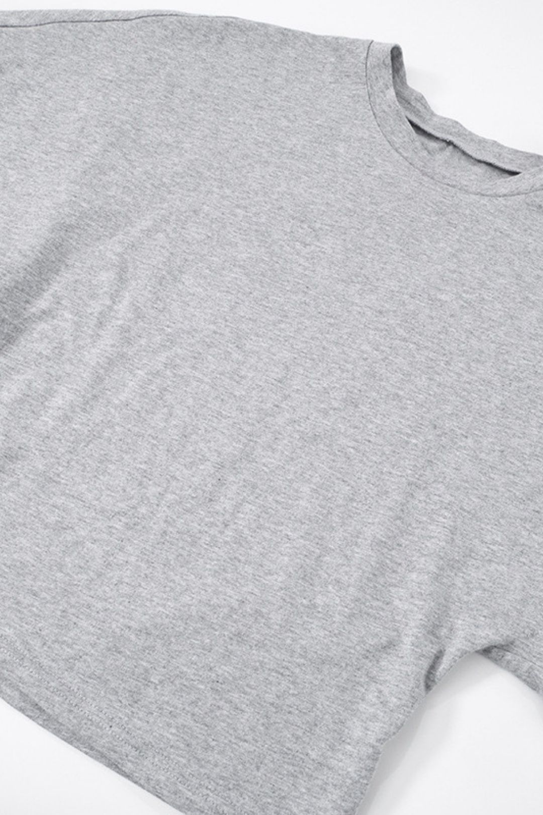 Short-sleeved T-shirt