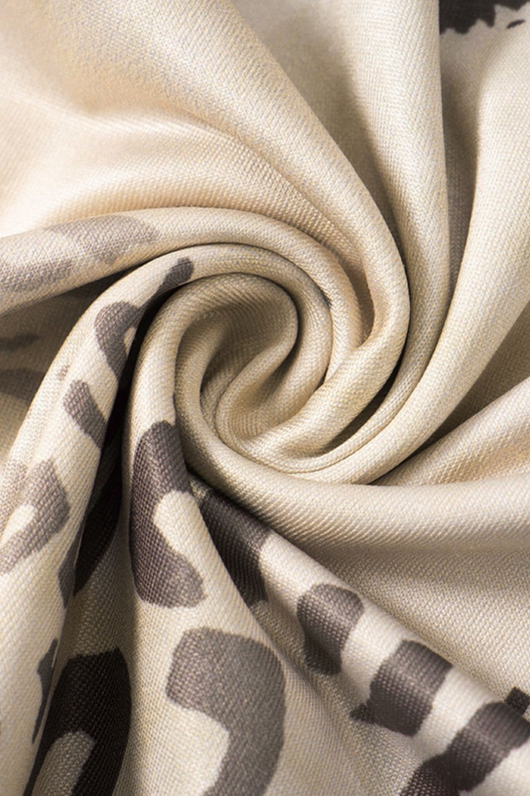 L Lace Design Off-the-shoulder Button Top