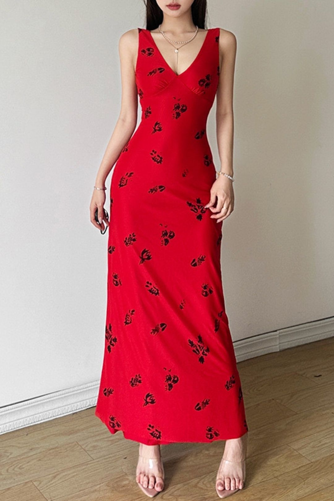 Solid Color Slim High Waist Street Fashion V-neck Sleeveless Dress