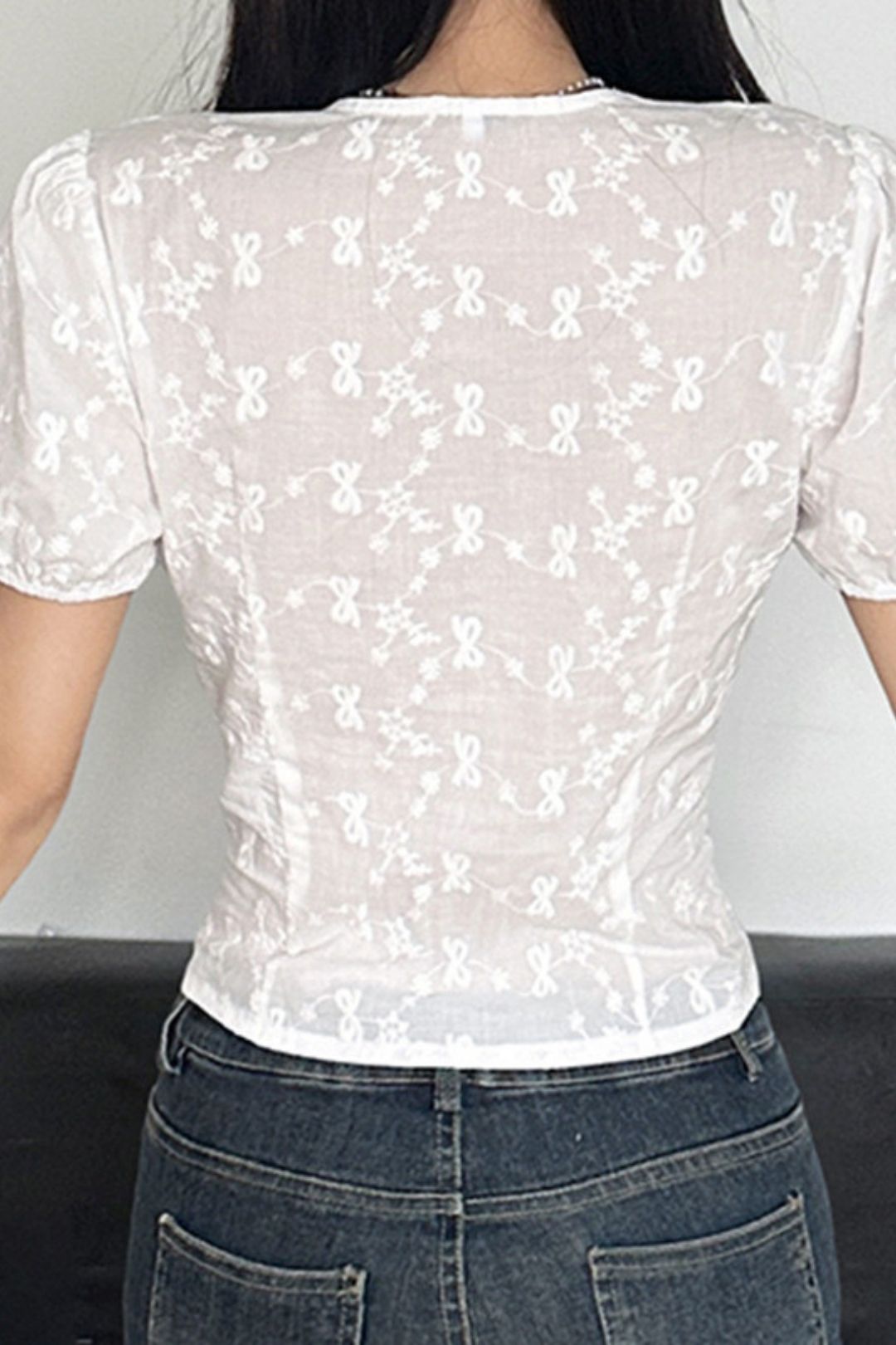 Short Sleeve T-SHIRT Deep V-neck Lace Waisted Bottoming Shirt