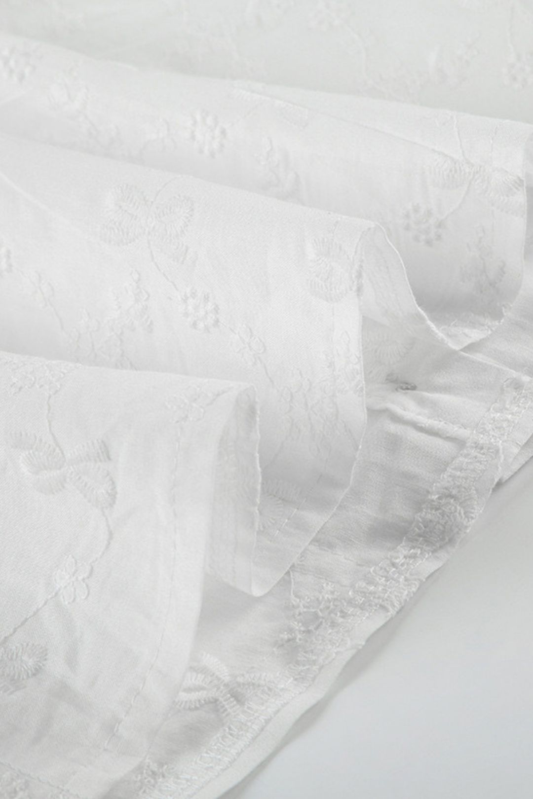 Short Sleeve T-SHIRT Deep V-neck Lace Waisted Bottoming Shirt