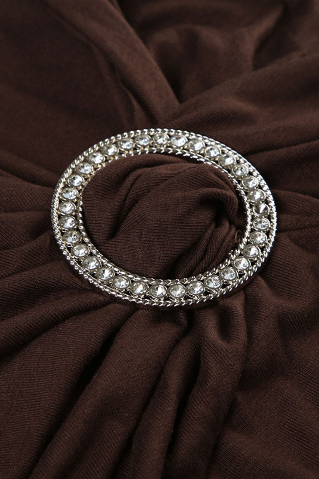 V-neck Gem Ring Decoration Waist Slimming Knitted Vest