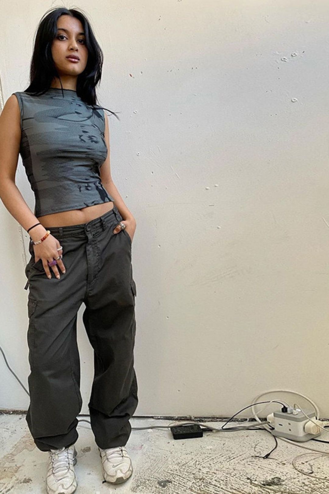 Sleeveless Round Neck Printed Contrast Color Strap Backless Hollow Vest