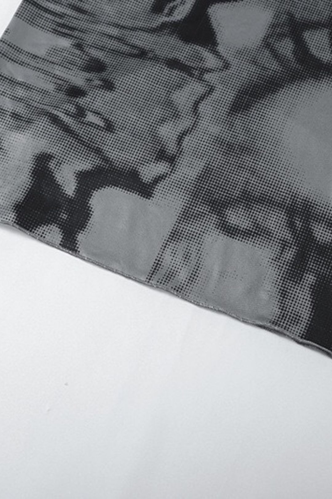 Sleeveless Round Neck Printed Contrast Color Strap Backless Hollow Vest