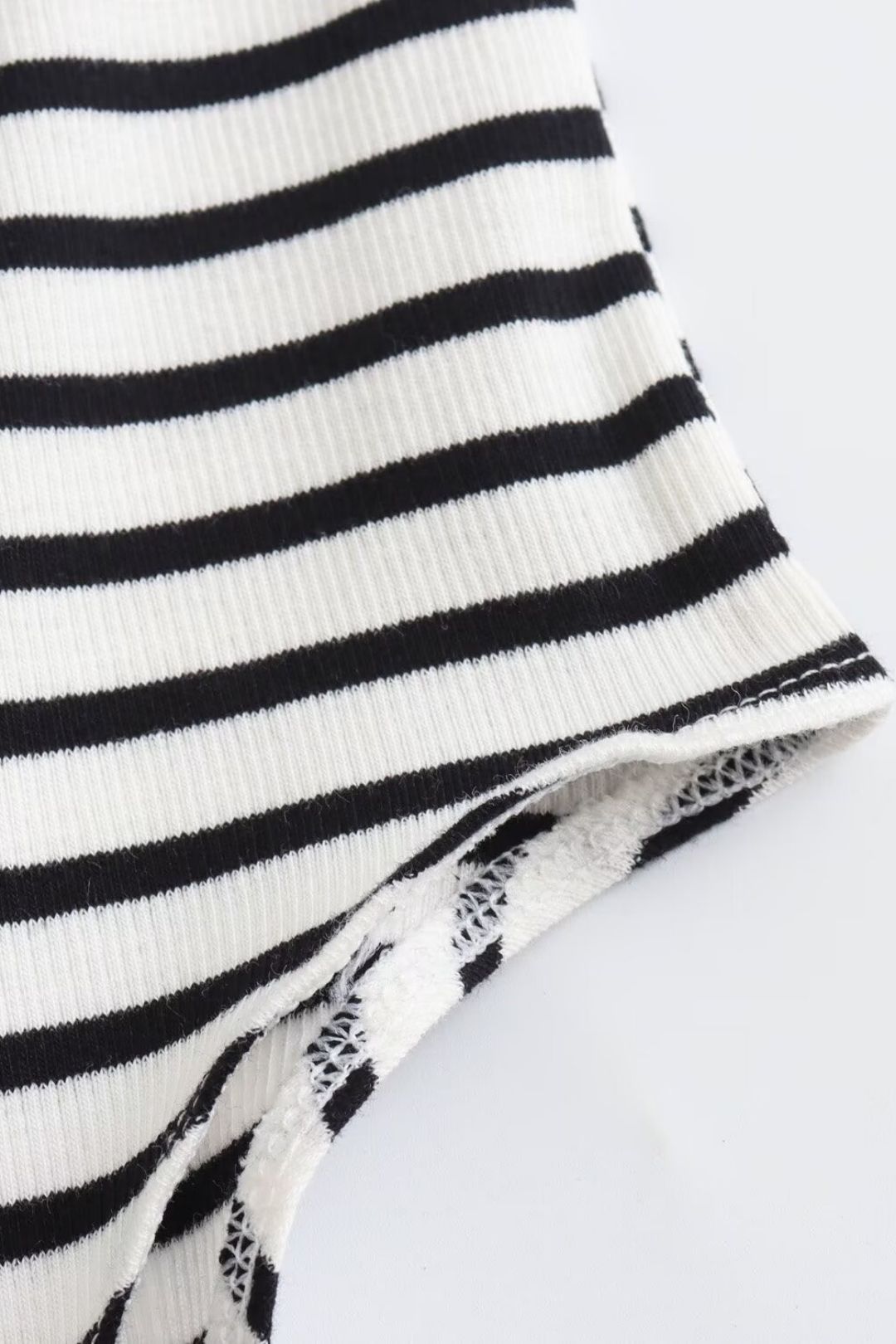 Round Neck Short Sleeve Bodysuit