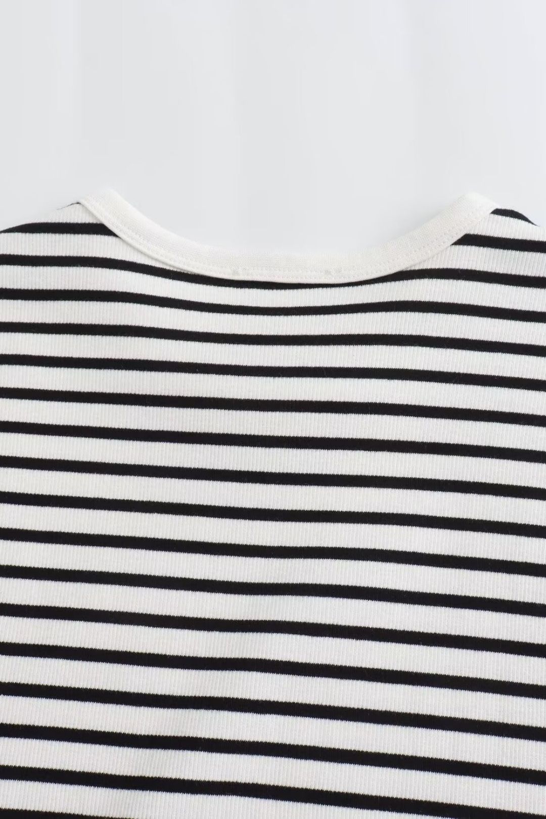 Round Neck Short Sleeve Bodysuit