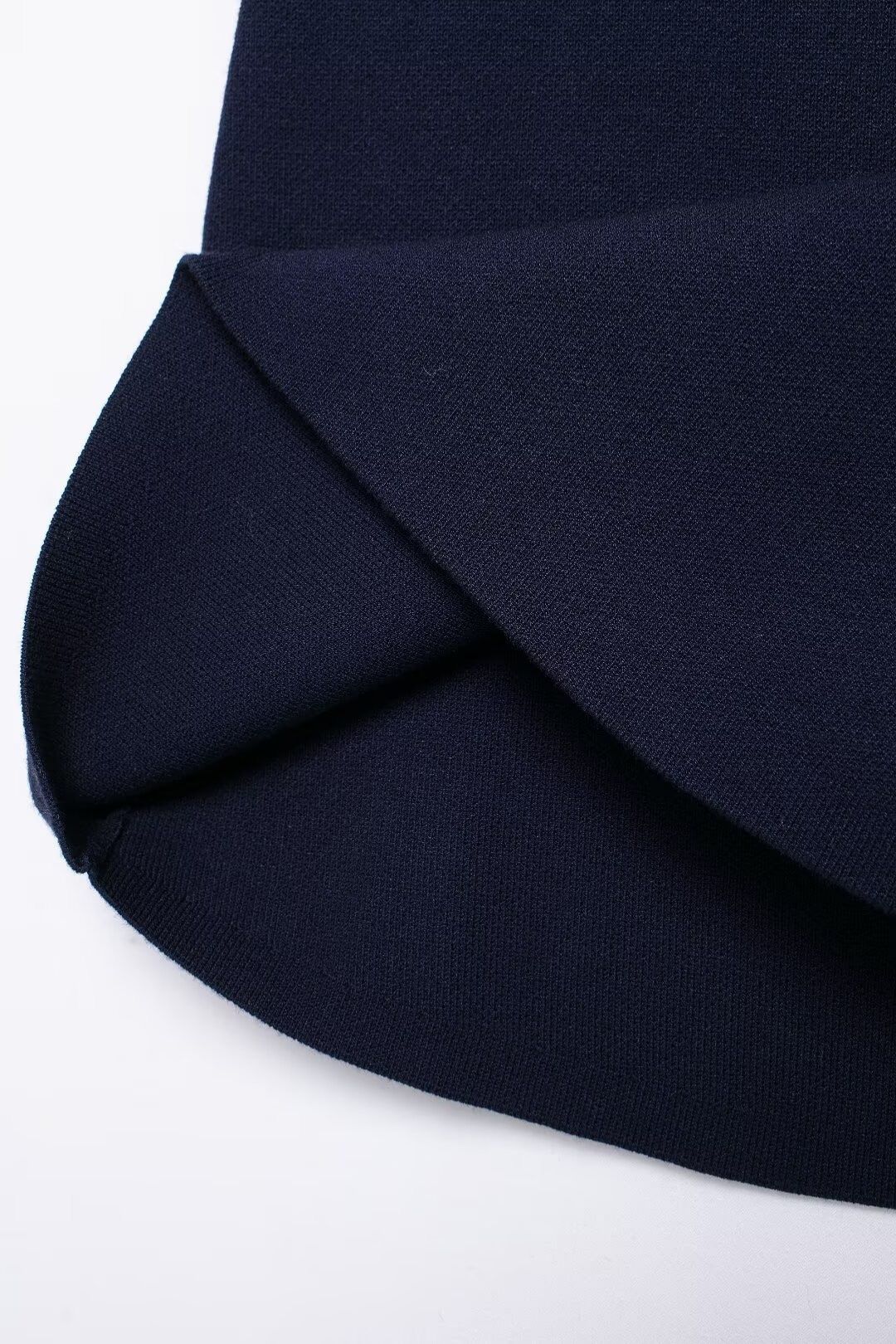 Short Skirt Hem Flat Needle Suit