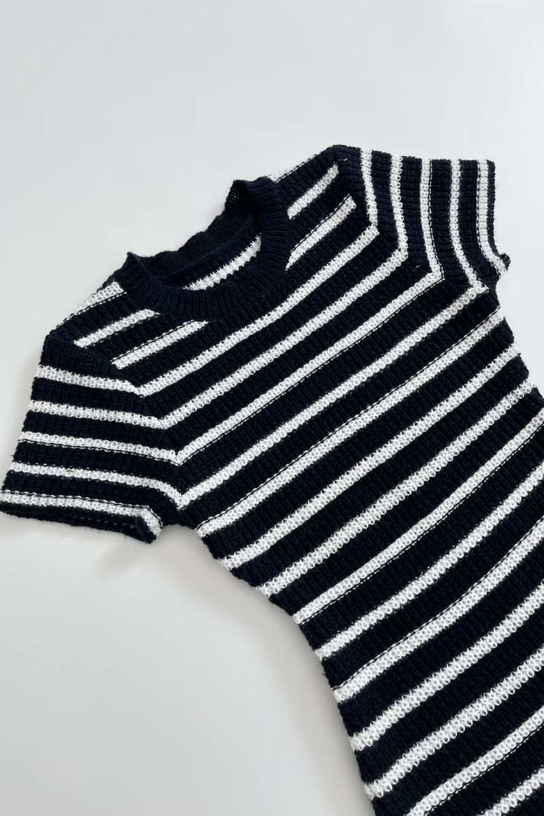 Black And White Knitted Tight Short Sleeve Dress