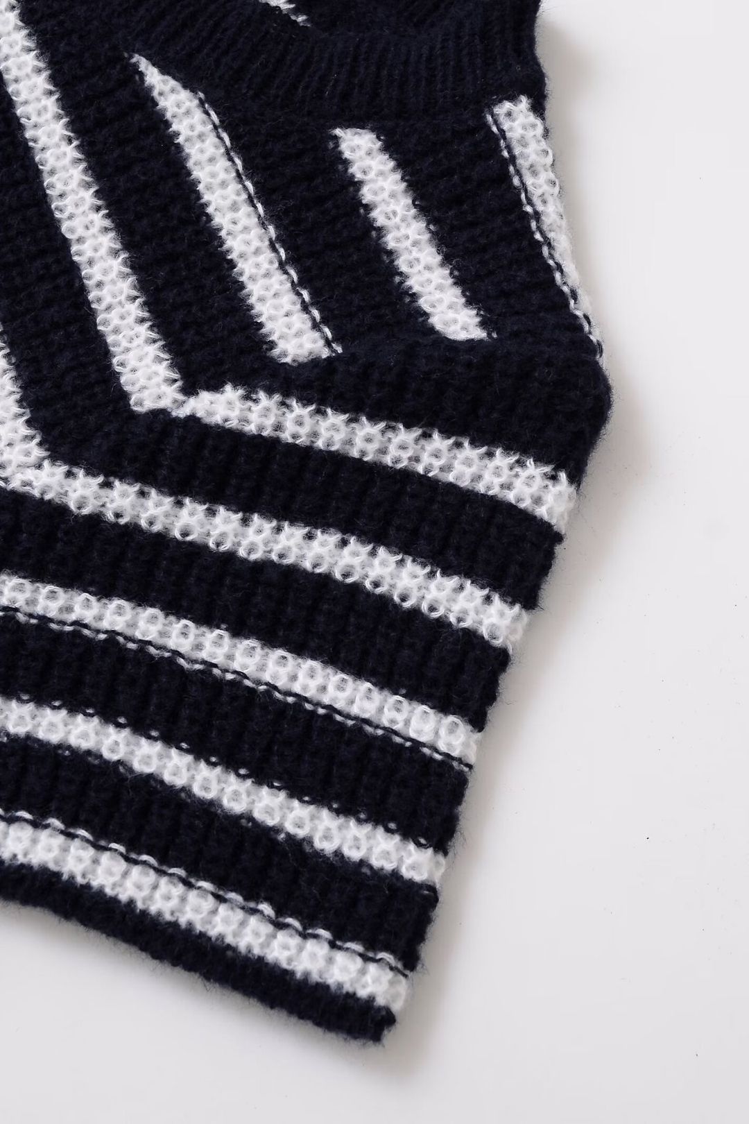 Black And White Knitted Tight Short Sleeve Dress