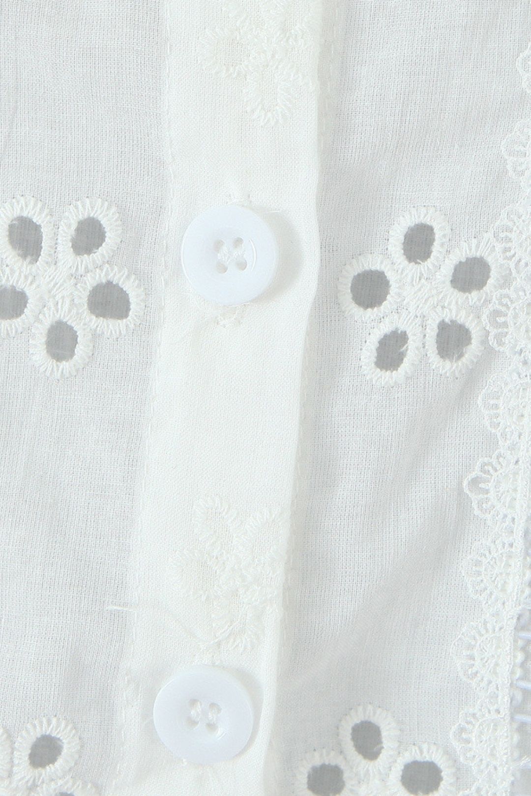 Embroidery Tie-up Puff Sleeve Top