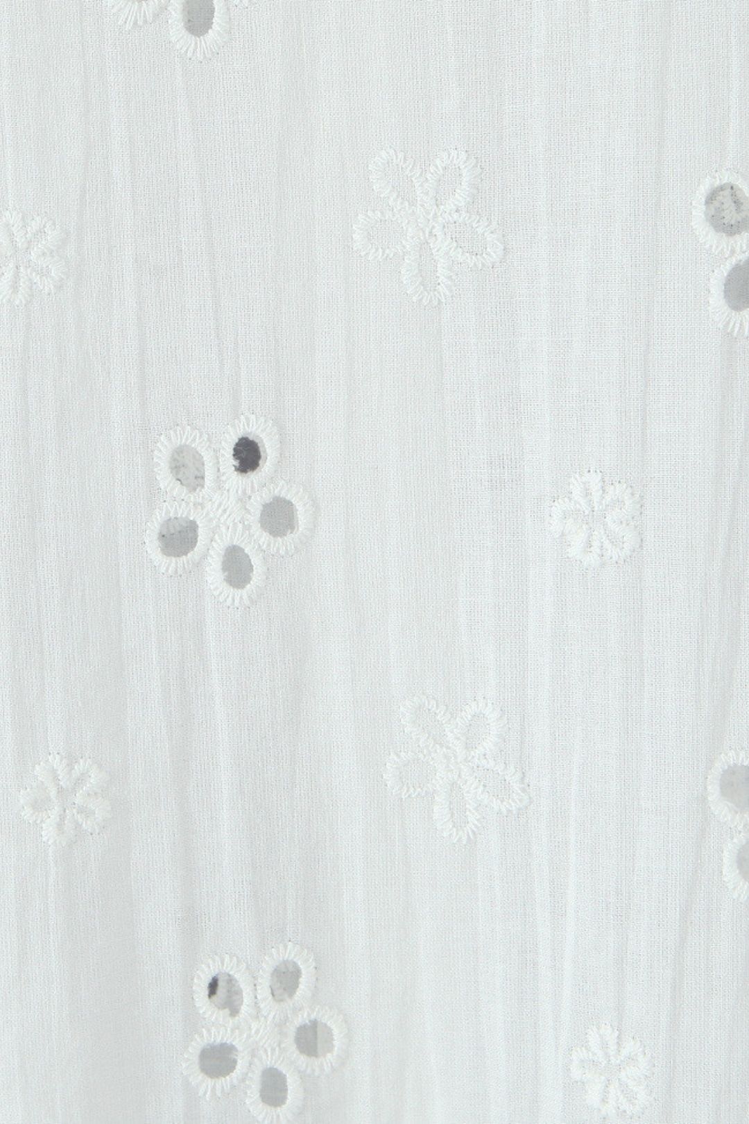 Embroidery Tie-up Puff Sleeve Top