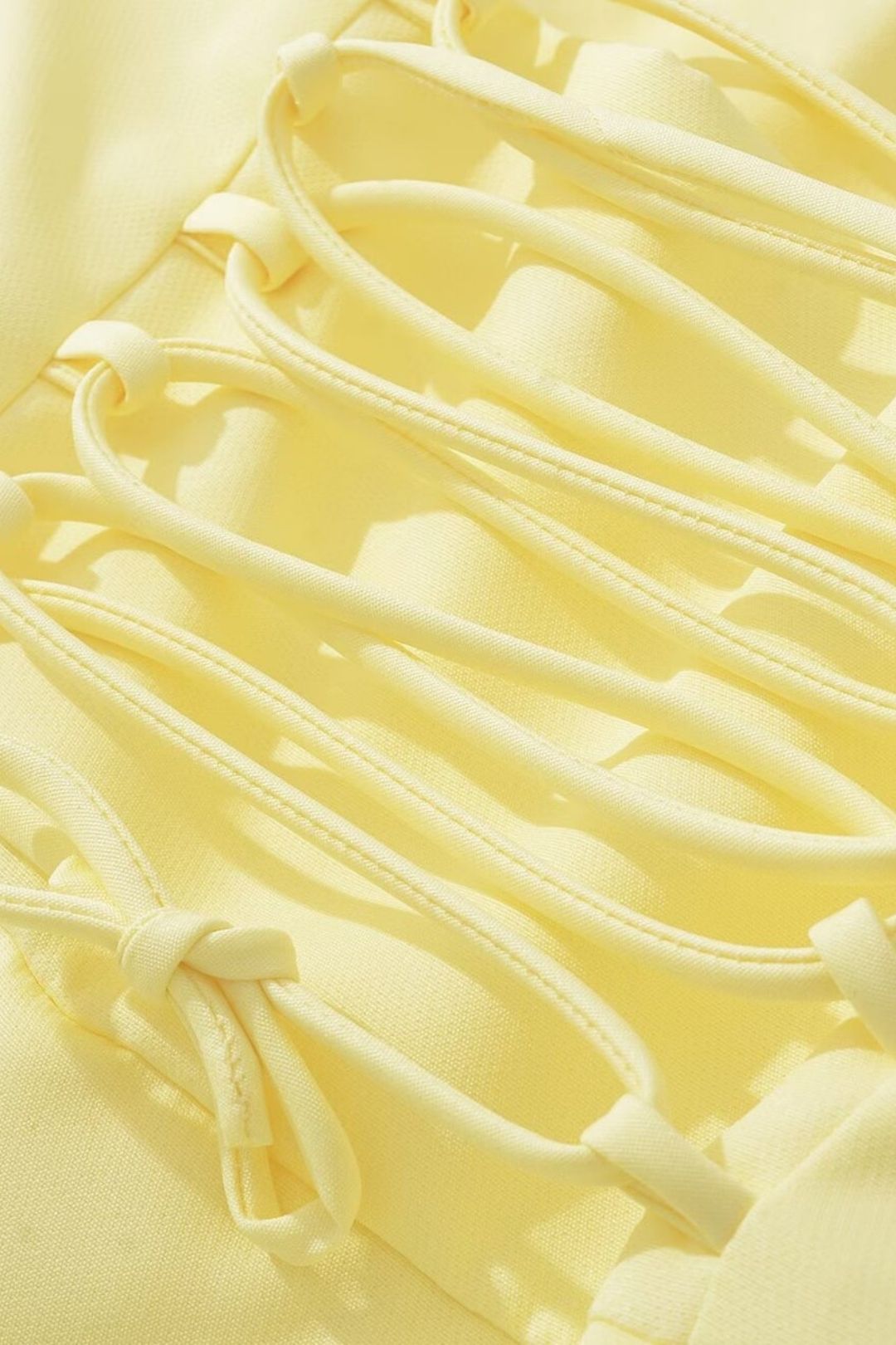 Elegant Sleeveless Waisted Strapless Dress