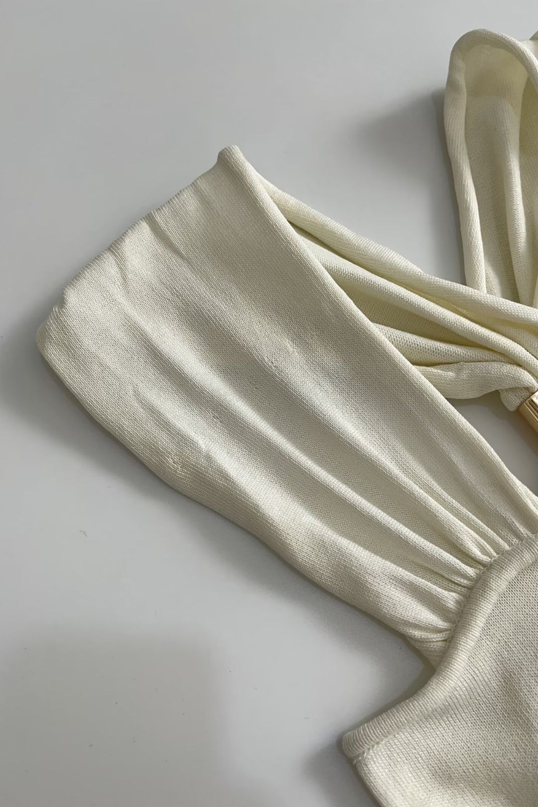 Slim Gold Inlaid Knitted Halter Neck Dress