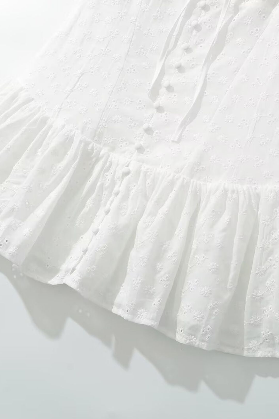 Niche Tight Waist Slimming Lace Design Short Skirt