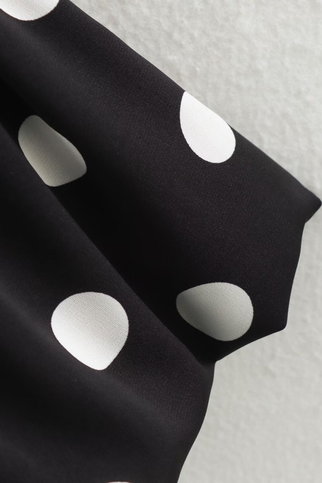 Waist Sleeveless Pleated Polka Dot Oblique Shoulder Short Dress