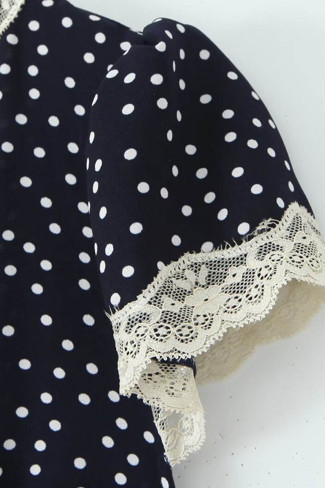 V-neck Waist French Lace Splicing Polka Dot Short Sleeve Dress