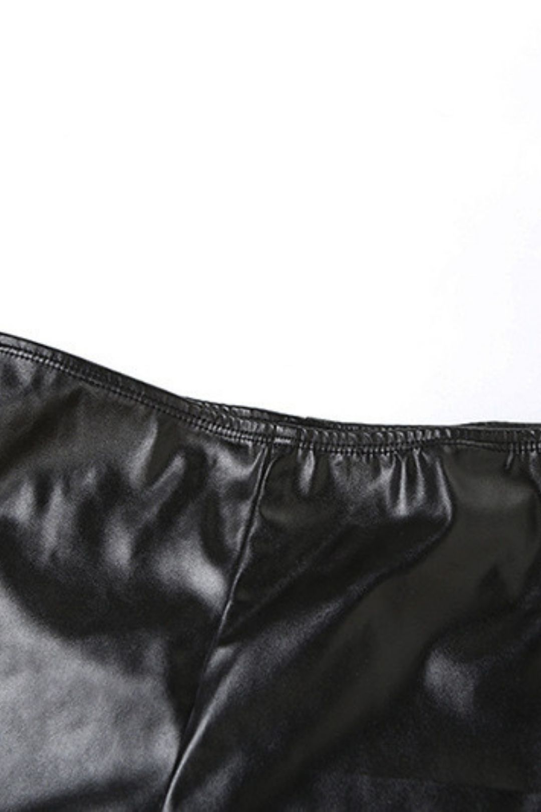 Leatherlace-upnecknudeslimpantssuit