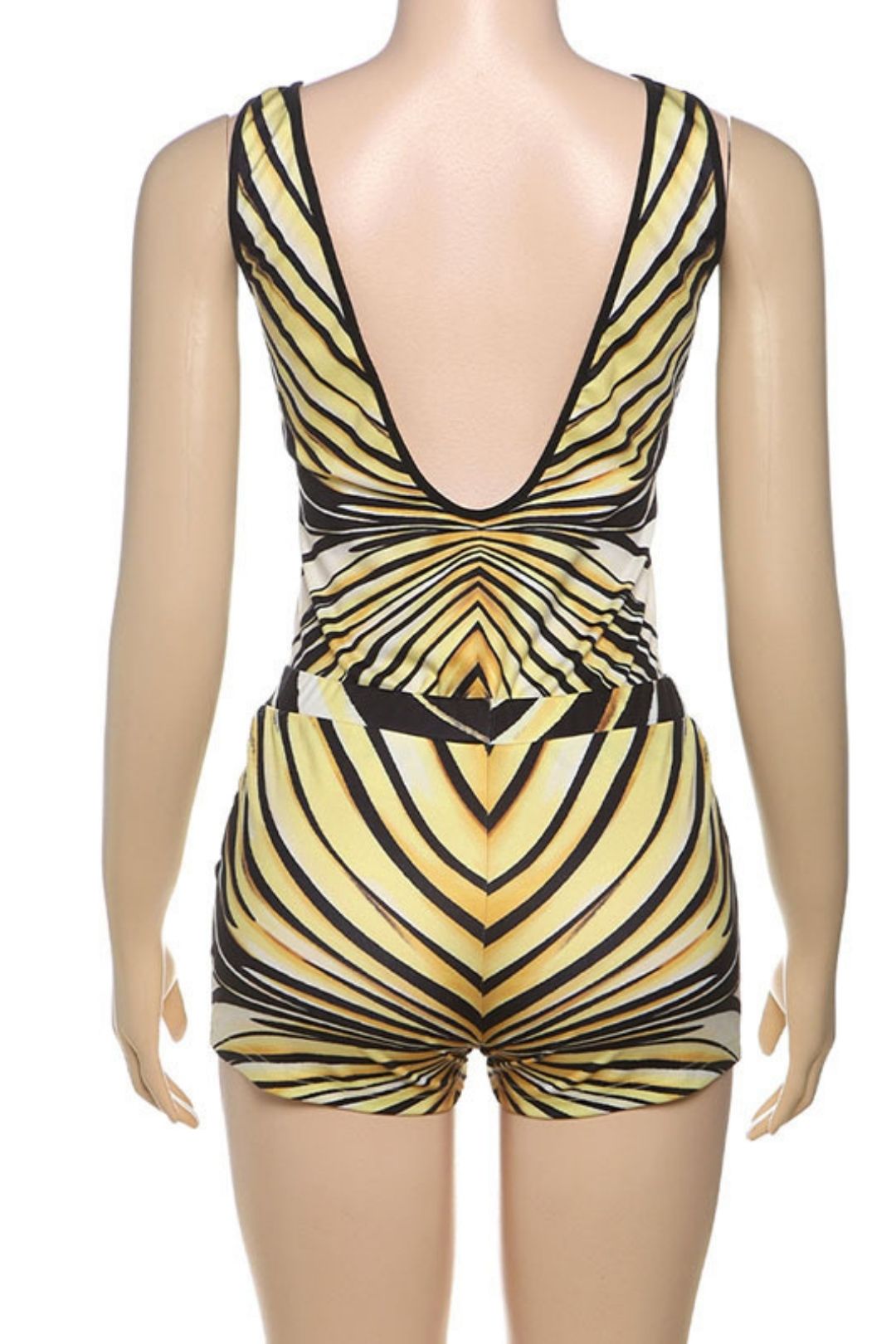 Sexy Sleeveless Backless Top Shorts Suit