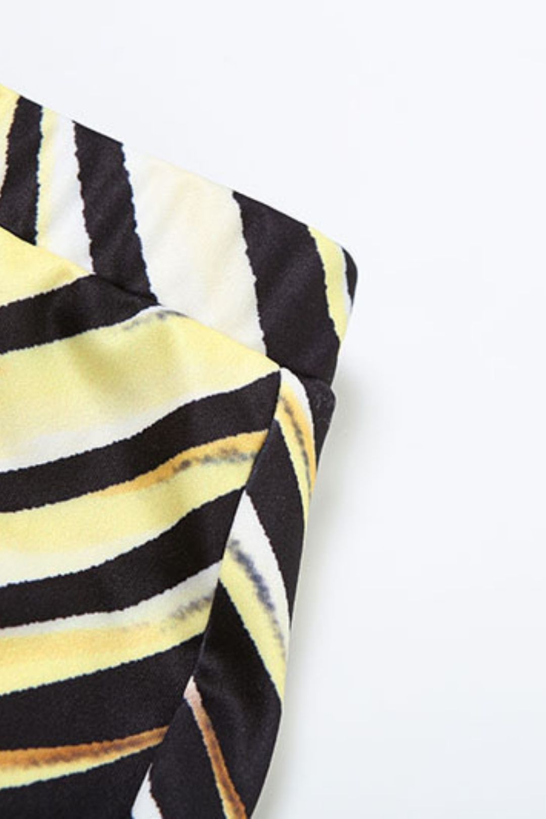 Sexy Sleeveless Backless Top Shorts Suit